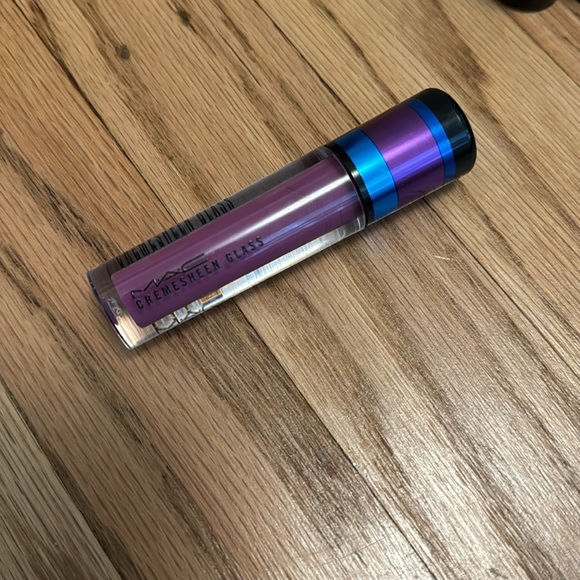 FREE WITH ANY PURCHASE!! 3 BRAND NEW Lip Stick 💄 - Picture 3 of 5